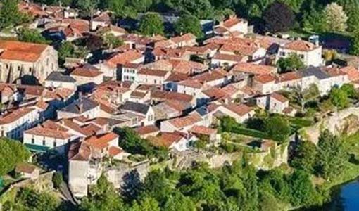 克孜勒苏柯尔克孜回乡建别墅为什么一定要选专业乡墅公司